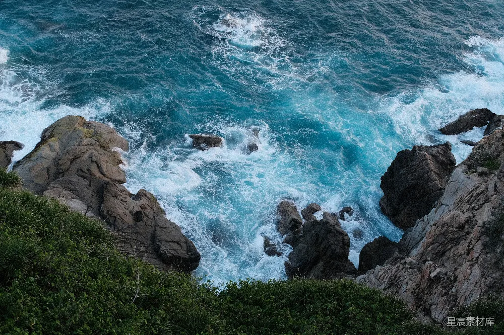 高清摄影 自然风光 海洋 动态 自然之美 海岸线 海浪冲击岩石