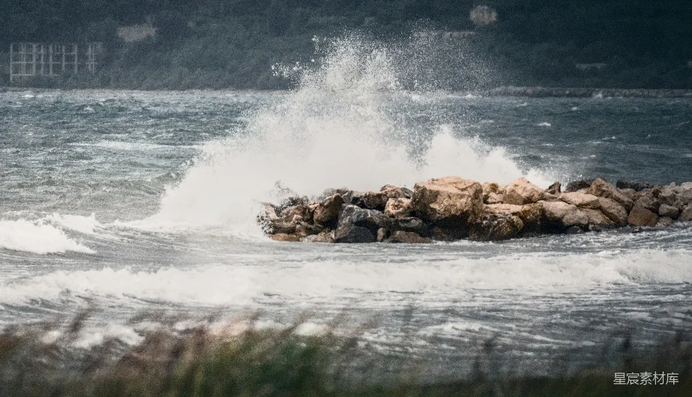 高清摄影 海浪 岩石 自然景观 动态 海岸 海浪拍打岩石