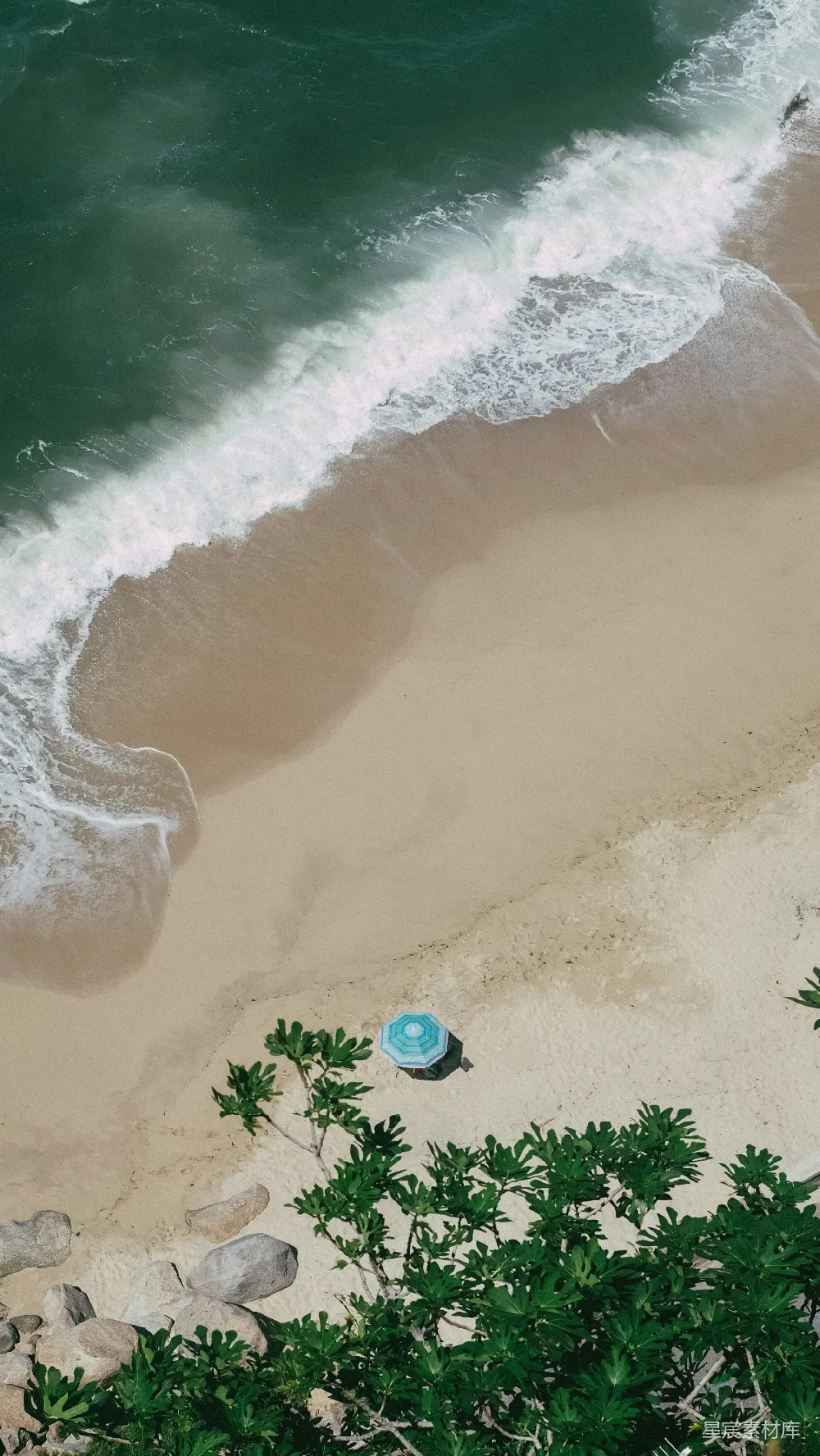高清摄影 海滩 海浪 空中俯拍 自然景观 休闲时光 俯瞰海滩与海浪