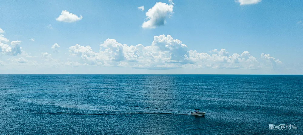 高清摄影 海洋 帆船 宁静 自然 冒险 海上的独行者