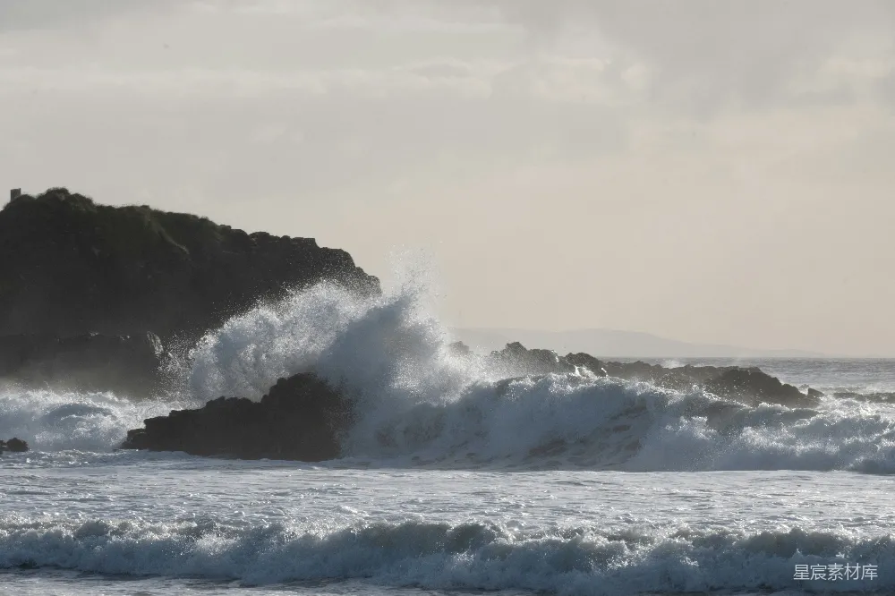 高清摄影 海浪 岩石 自然风光 海岸 海洋 海浪冲刷岩石