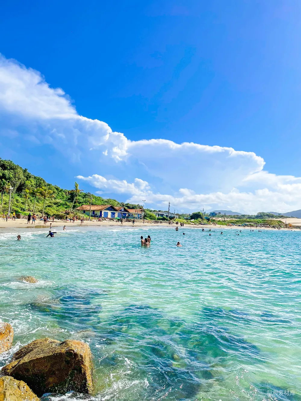 高清摄影 海滩 夏日 休闲 自然 旅行 阳光沙滩上的夏日时光