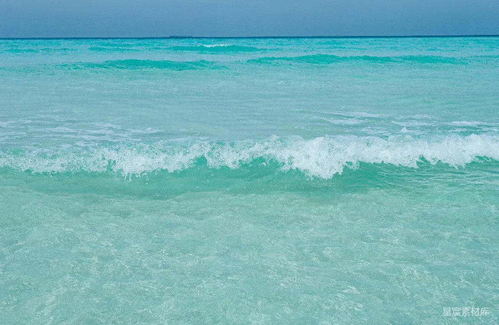高清摄影 海洋 碧蓝 海滩 自然风光 休闲 清澈碧海波浪