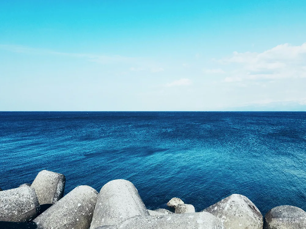 高清摄影 海岸线 风景 平静 蓝色 自然 海岸边的宁静与广阔