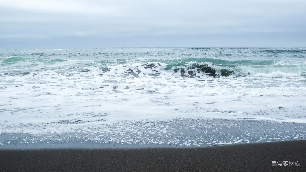 高清摄影 海洋 自然 宁静 沙滩 风景 海浪与沙滩