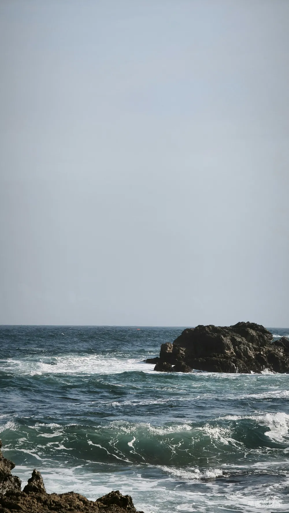 高清摄影 海景 自然 海岸 平静 风景 海浪与岩石