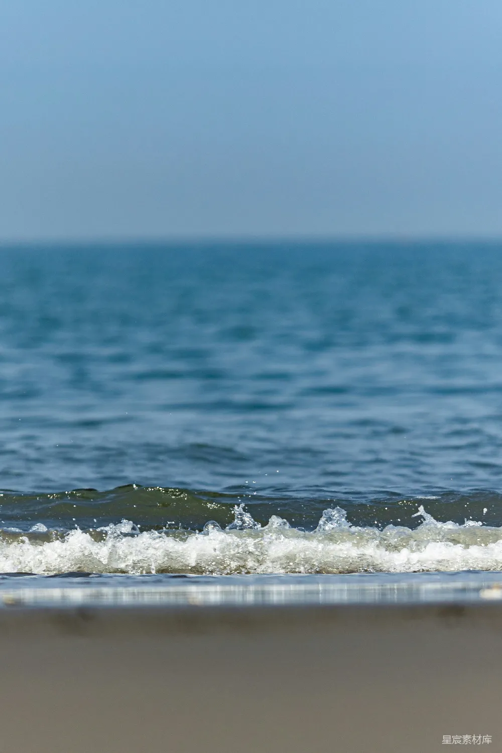 高清摄影 海滩 海浪 自然 宁静 户外 海滩上的海浪