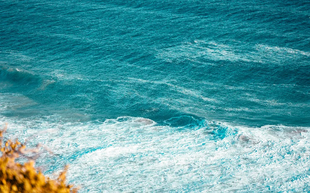 高清摄影 海洋 自然风光 海岸线 宁静 蔚蓝 蓝海与浪花