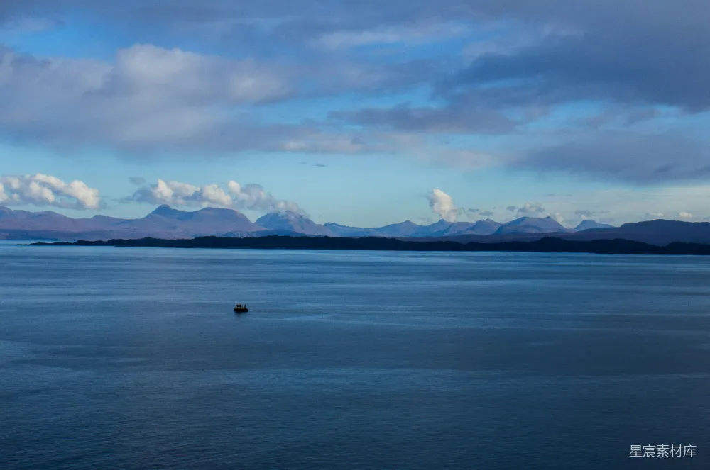 高清摄影 海景 山脉 宁静 自然 旅行 宁静的海上风景