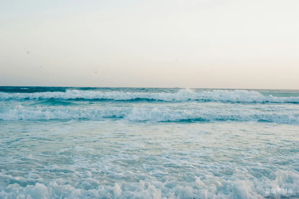 高清摄影 海浪 清晨 自然 宁静 海边 清晨海浪