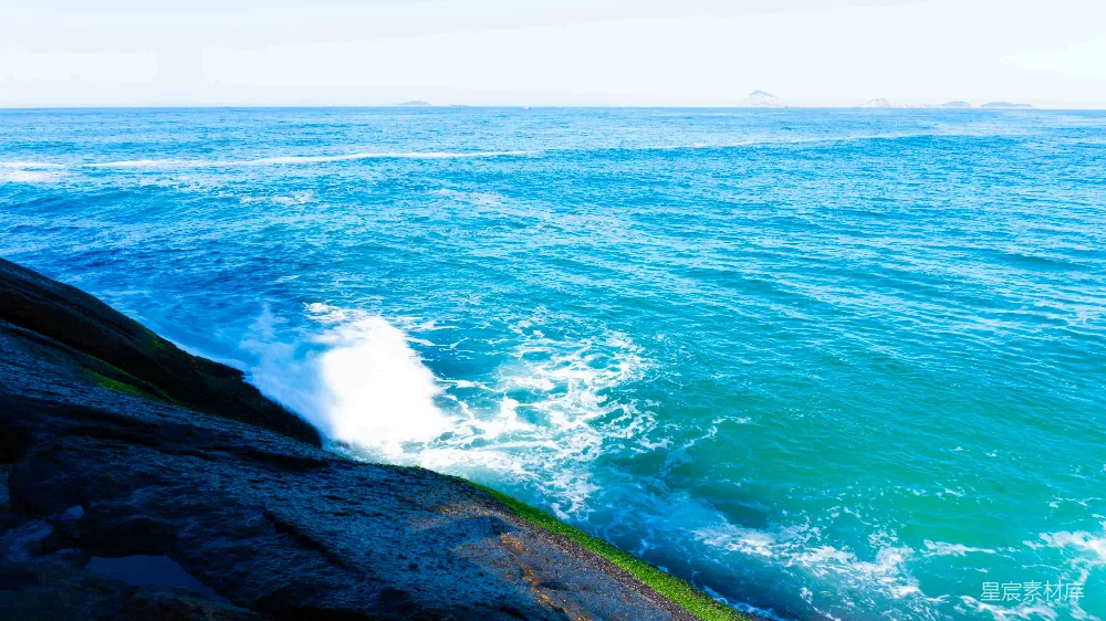 高清摄影 海洋 自然风光 海岸线 宁静 海景 海浪拍打岩石