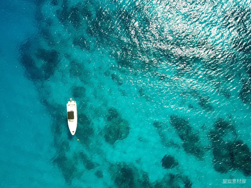 高清摄影 航拍 海洋 休闲 自然 宁静 碧海小舟