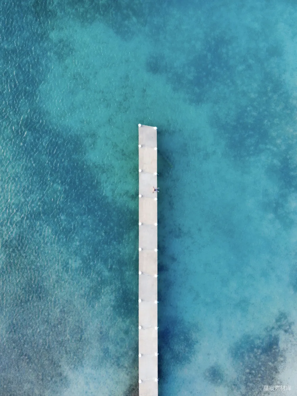 高清摄影 海景 航拍 独木桥 宁静 自然 海上的长桥