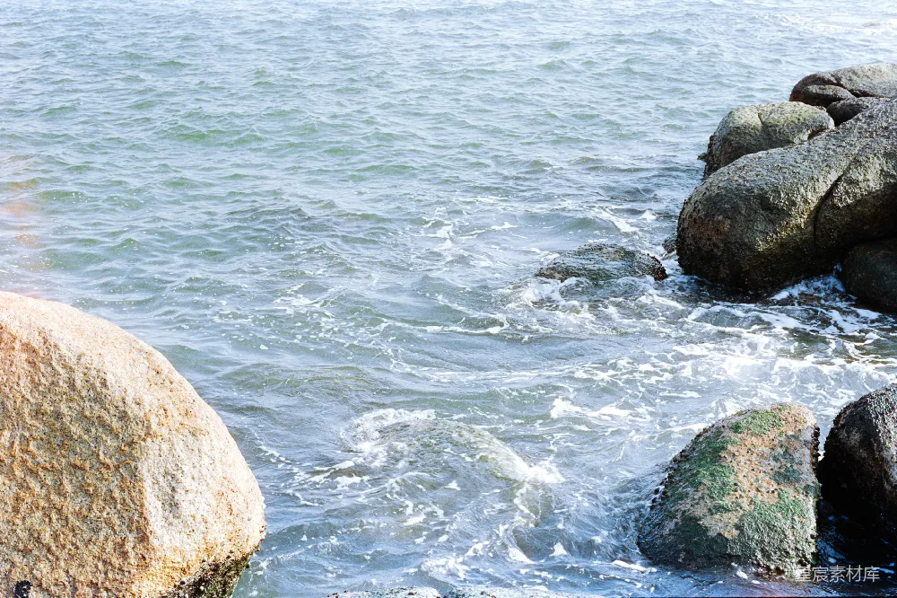 高清摄影 海浪 岩石 自然风光 海岸线 动态场景 岩石与海浪