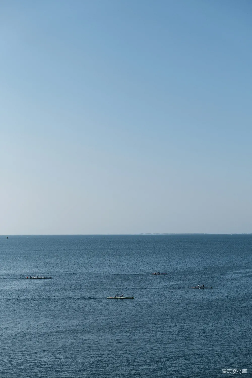 高清摄影 海洋 划船 休闲 宁静 户外 宁静海上的划船之旅