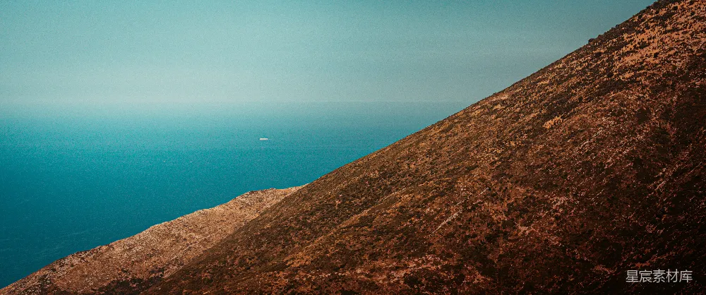 高清摄影 山景 海洋 宁静 自然 风景 山海相接的宁静