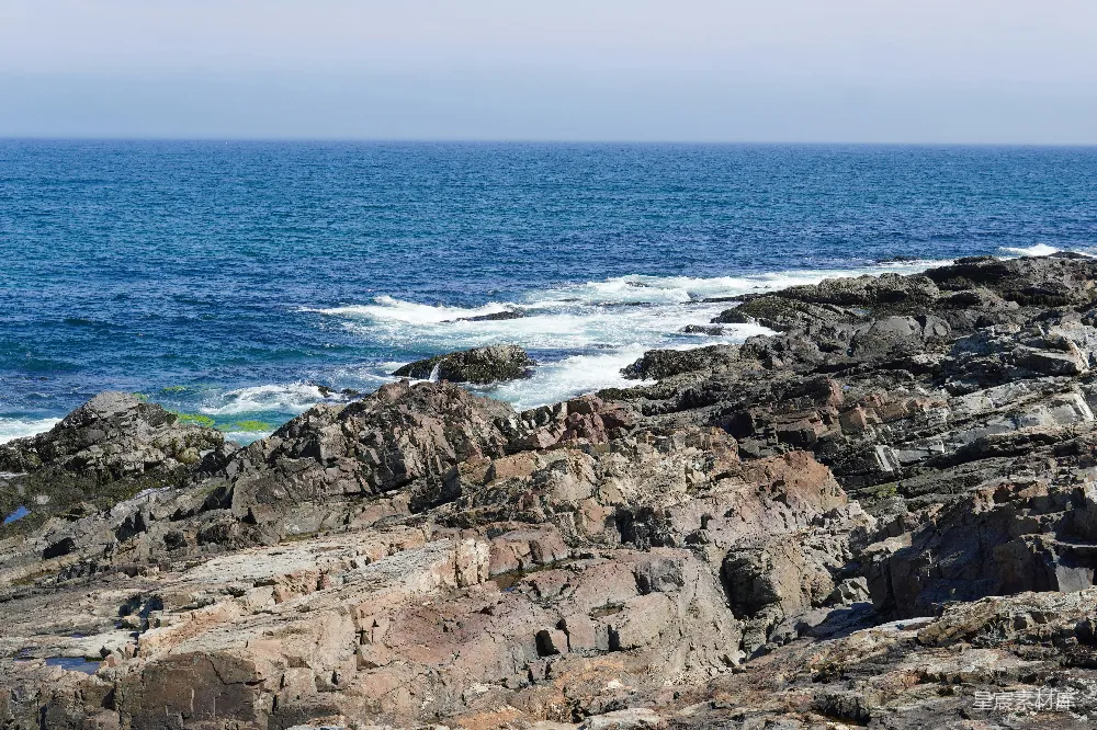 高清摄影 海岸 岩石 海洋 自然景观 宁静 海岸礁石与波涛