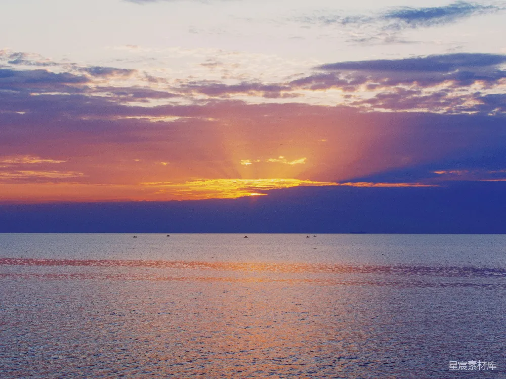 高清摄影 日落 海景 自然风光 宁静 浪漫 海上的日落