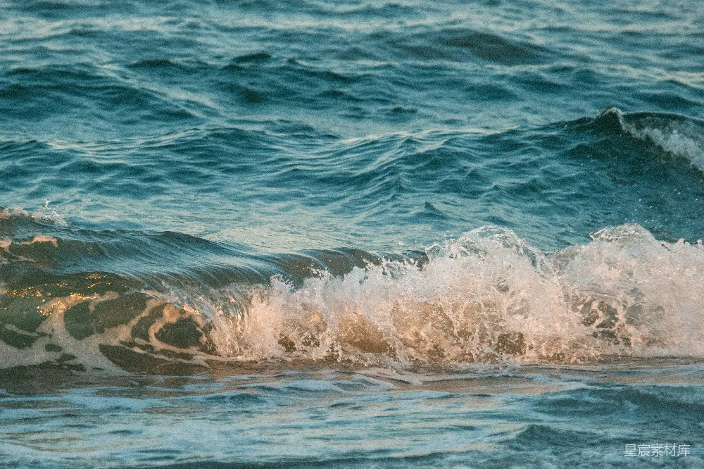高清摄影 海浪 自然 宁静 水 海洋 海浪的轻柔拍打