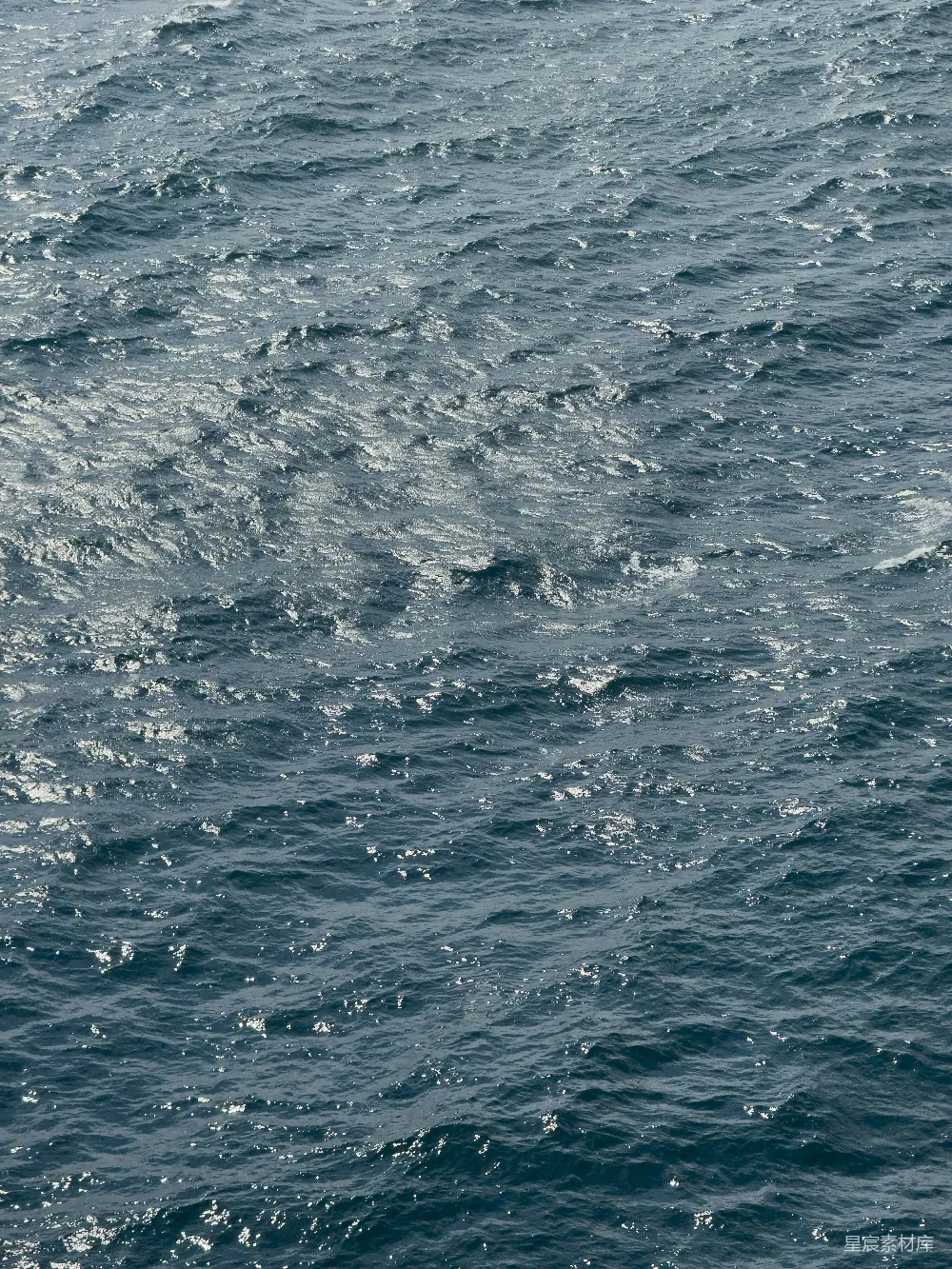 高清摄影 海洋 波浪 自然 风景 宁静 波涛汹涌的海面