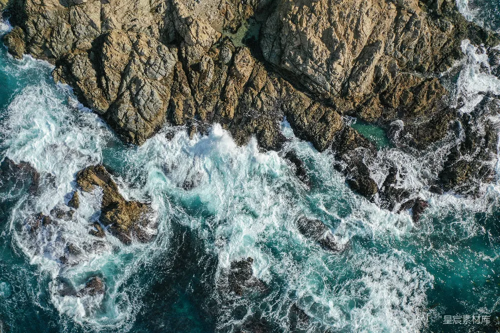 高清摄影 海岸线 自然景观 航拍 海洋 动态 海洋的韵律：岩石与波浪的交响