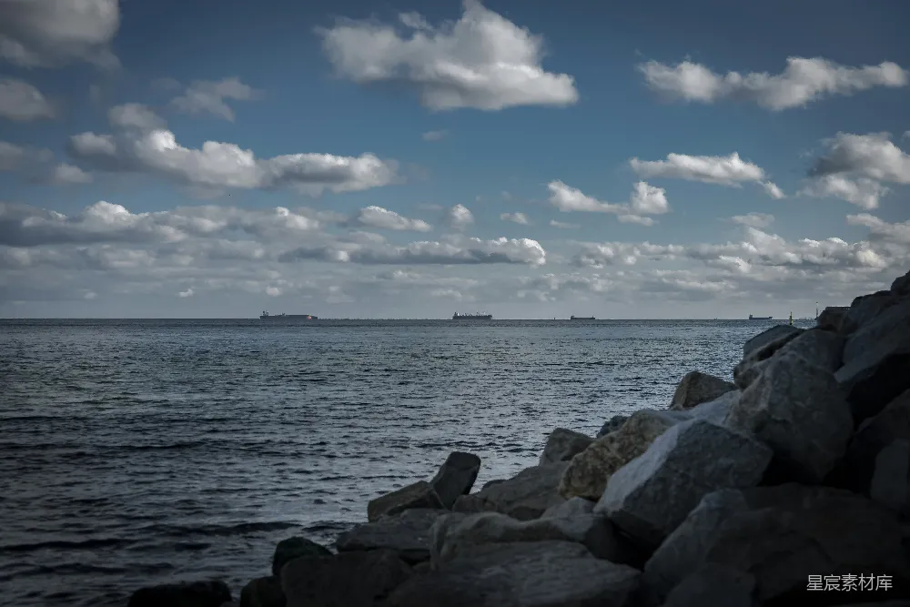 高清摄影 海岸线 海景 宁静 自然 风景 海岸边的平静海景