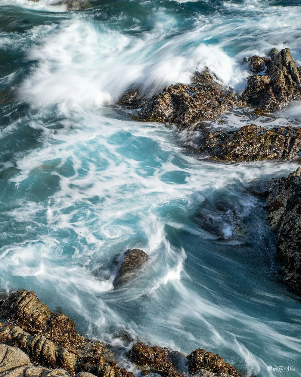 高清摄影 海浪 岩石 自然 动态 海洋 海浪与岩石的舞蹈