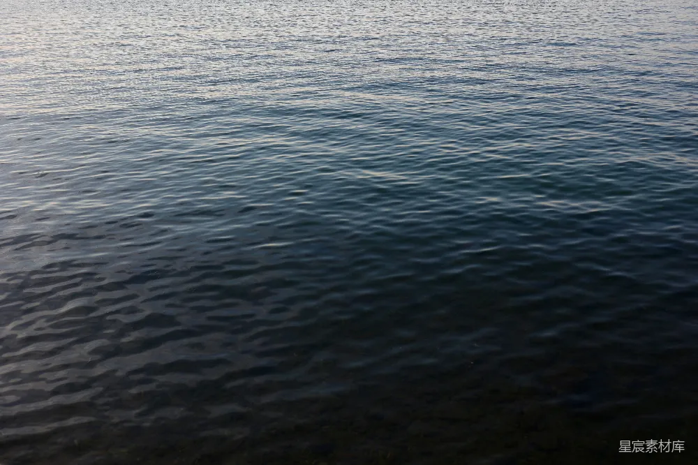 高清摄影 湖水 平静 自然 水面 宁静 平静的湖面