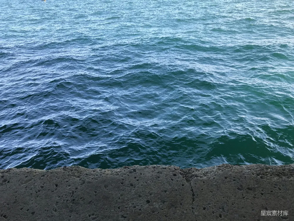 高清摄影 海洋 自然 岩石 波浪 静谧 岩石与海浪