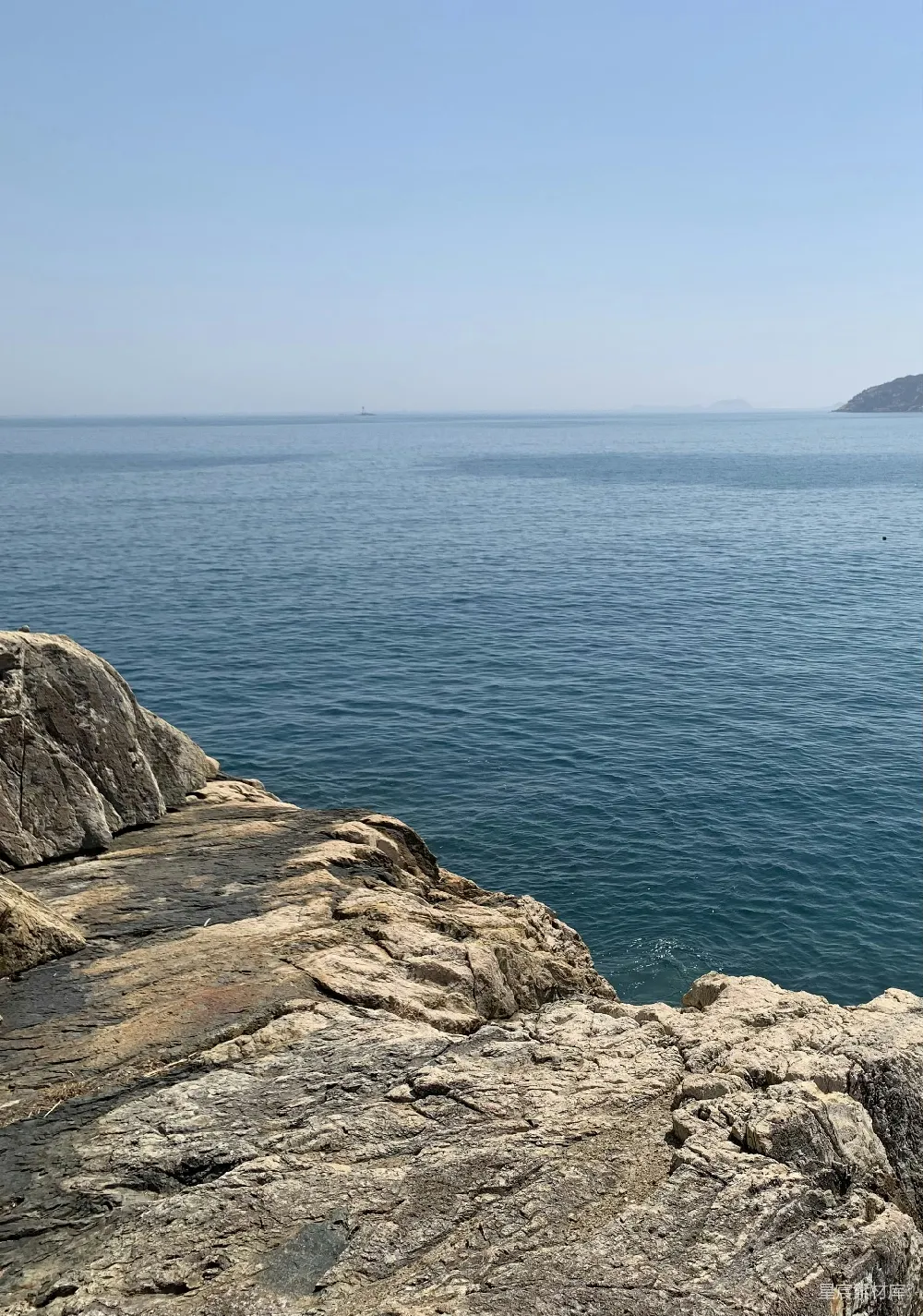 高清摄影 海岸线 自然风光 宁静 海景 岩石 海之涯，石之角