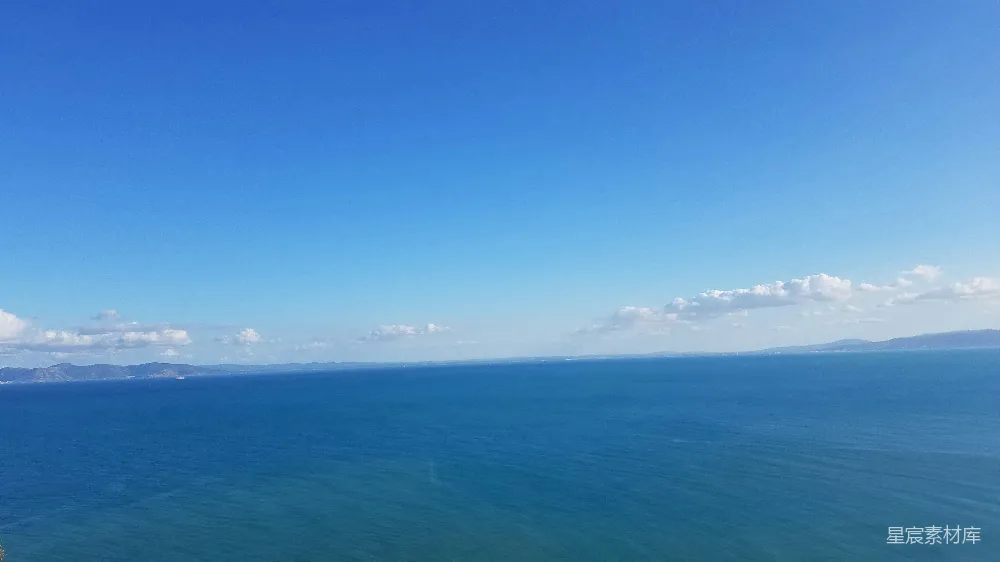 高清摄影 海洋 蓝天 宁静 自然风光 风景 宁静的蓝色海洋与蓝天