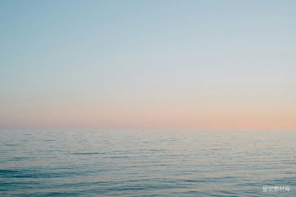高清摄影 海景 平静 日落 自然 宁静 平静的海面与渐变的天空