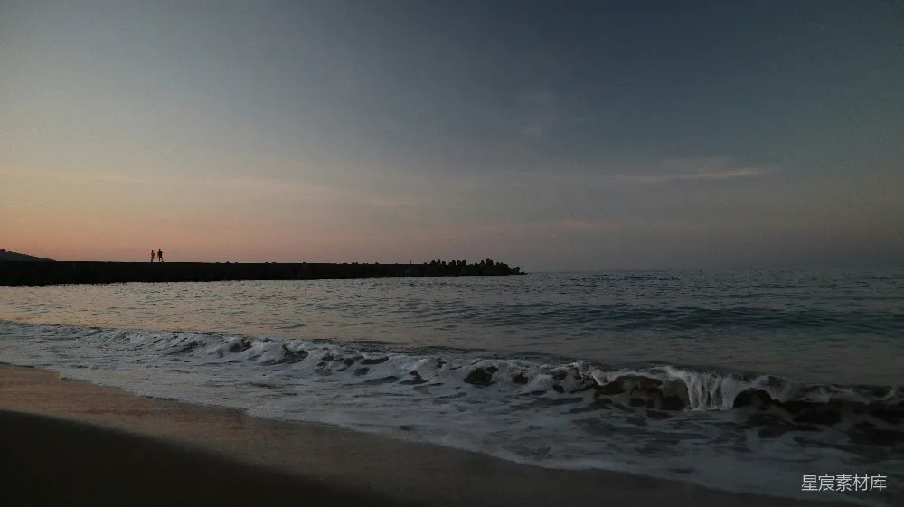高清摄影 海滩 日落 宁静 自然 黄昏 黄昏海边的宁静时光