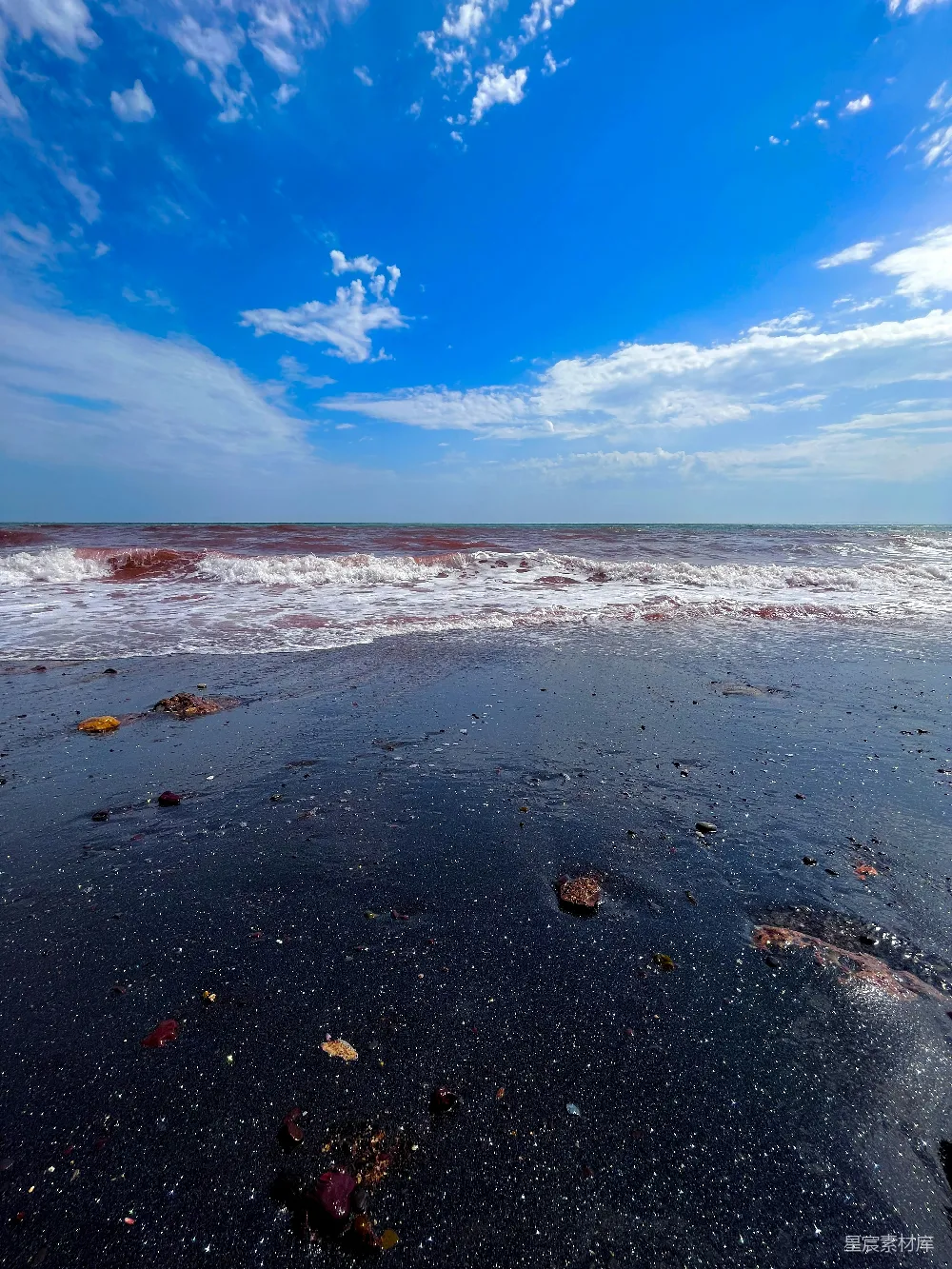 高清摄影 海滩 自然 风景 红色海浪 宁静 神秘的红色海滩