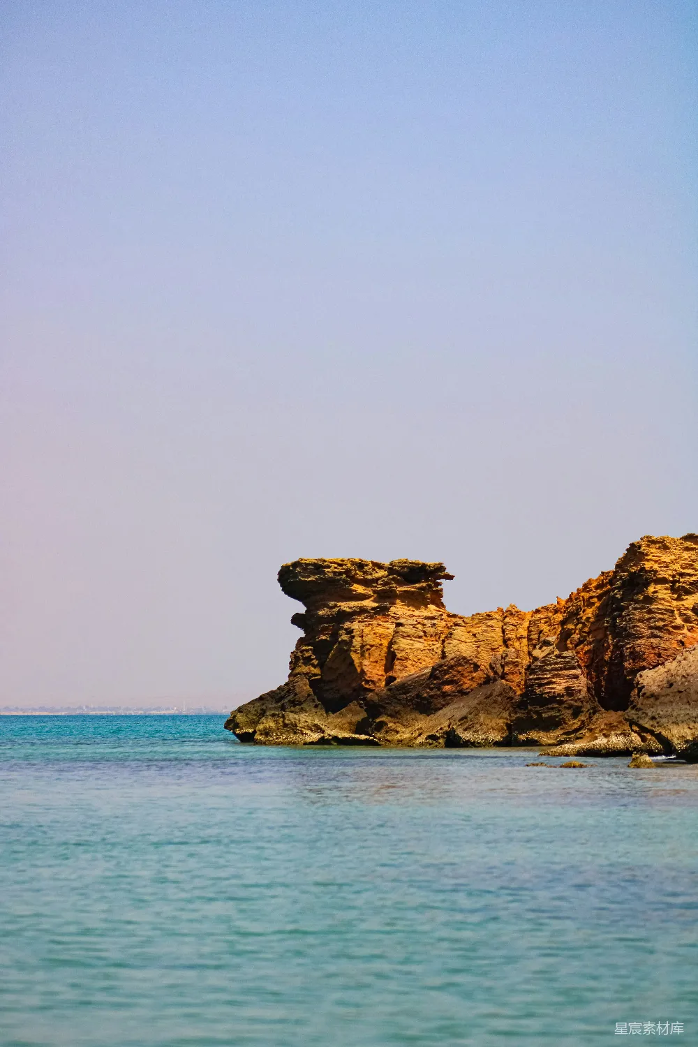 高清摄影 海岸线 岩石 海洋 自然 风景 海岸线上的岩石