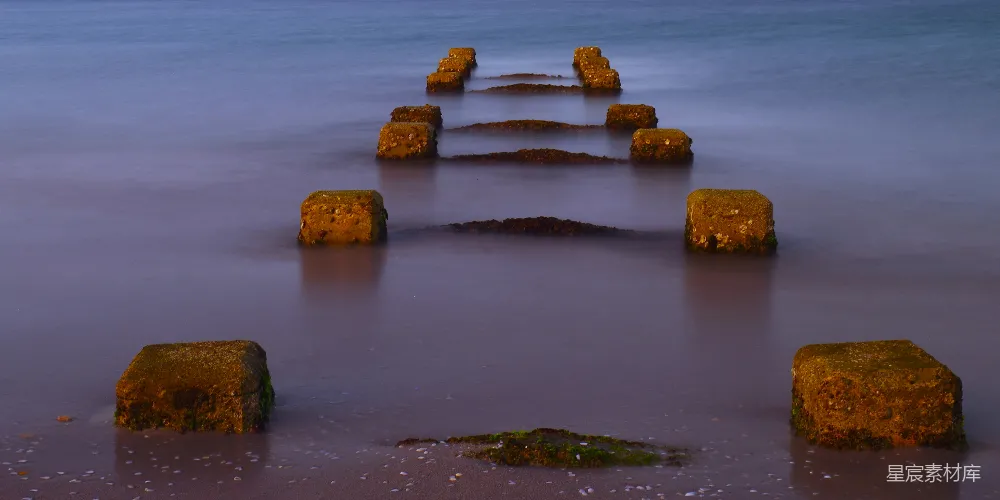 高清摄影 海滩 石阶 海景 长曝光 自然 海中的石阶