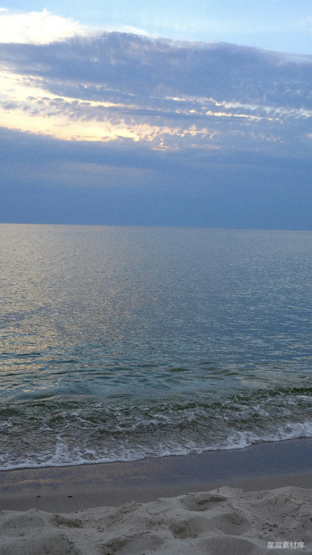 高清摄影 海滩 日落 自然风光 宁静 海滩风情 夕阳下的海滩