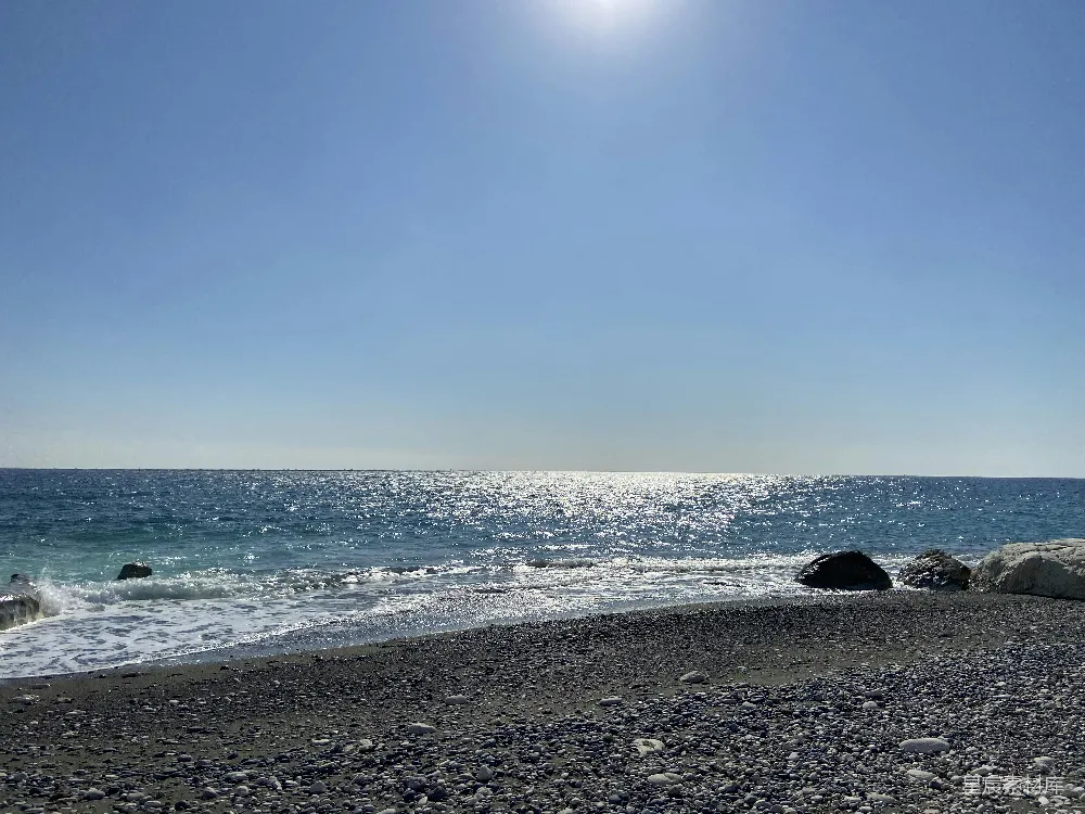 高清摄影 海滩 阳光 海浪 自然风光 休闲 阳光下的海滩