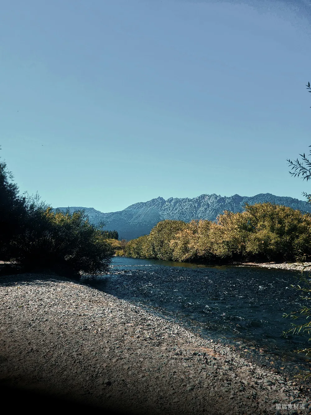 高清摄影 自然风光 山河 宁静 户外 风景 山河静谧的自然风光
