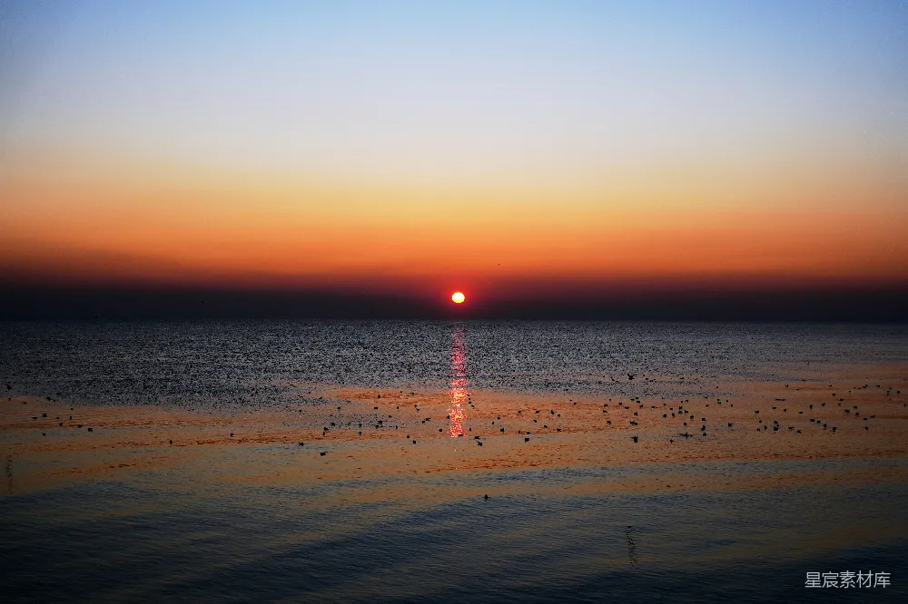 高清摄影 日落 海景 自然风光 宁静 傍晚 海平线上的日落
