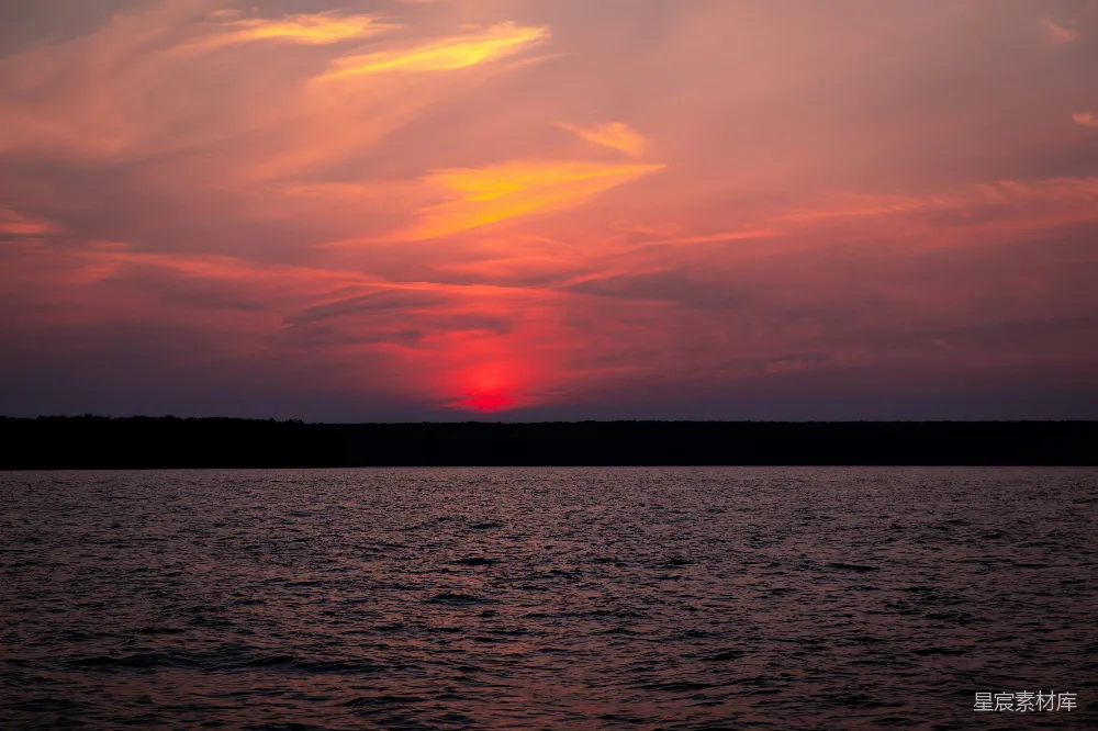 高清摄影 夕阳 湖景 宁静 自然美景 户外 湖畔夕阳