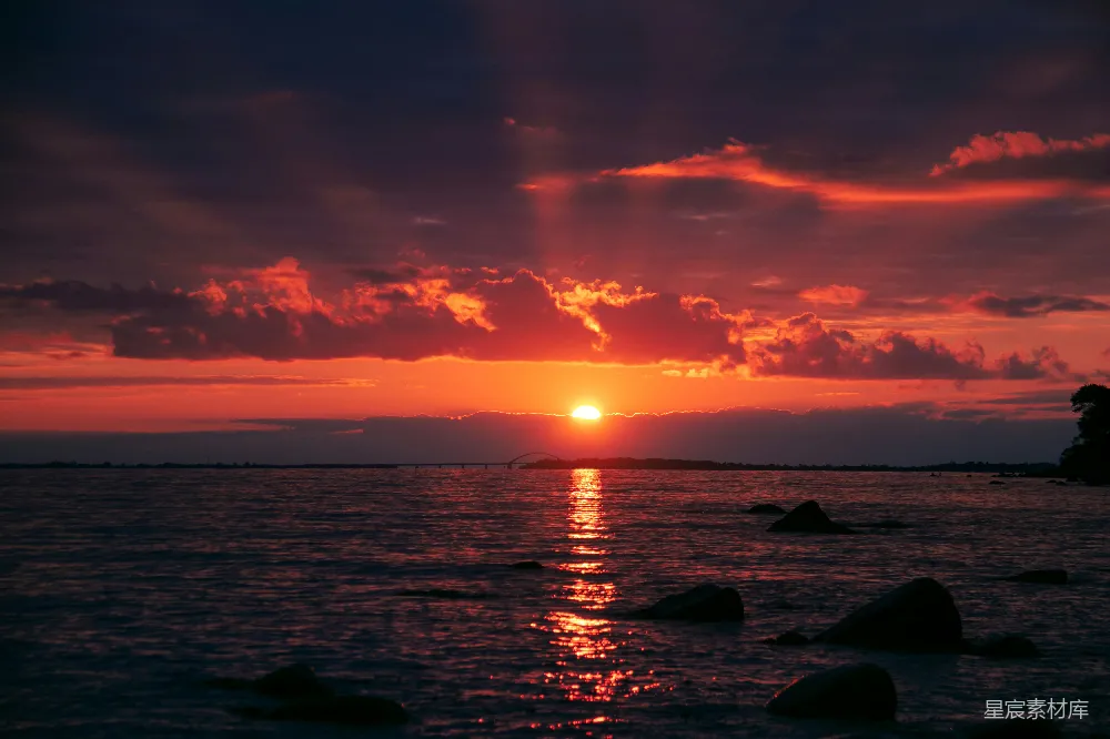 高清摄影 日落 自然风光 宁静 海湾 夕阳 夕阳下的宁静海湾