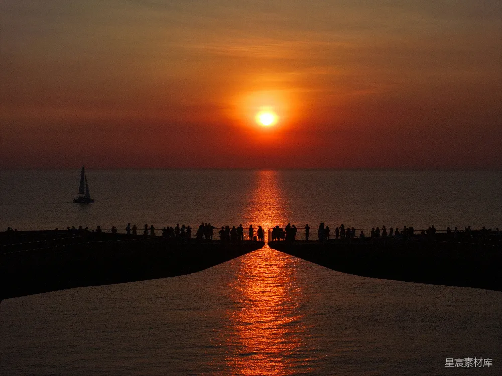高清摄影 日落 剪影 海洋 休闲 自然 夕阳下的海港剪影