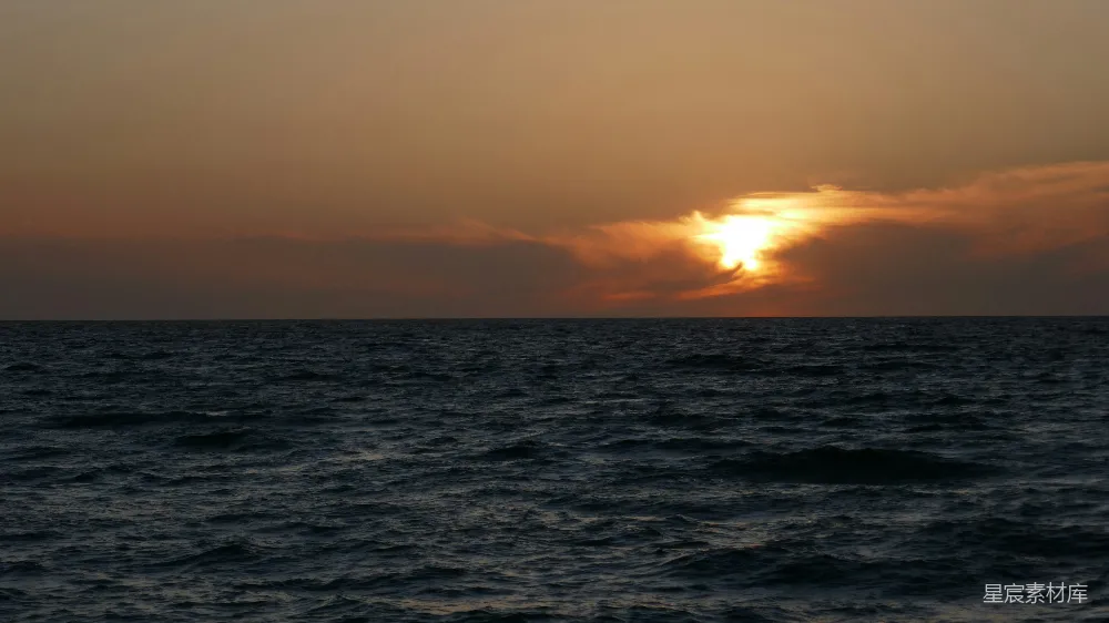 高清摄影 日落 海洋 宁静 自然风光 浪漫 夕阳下的宁静海面