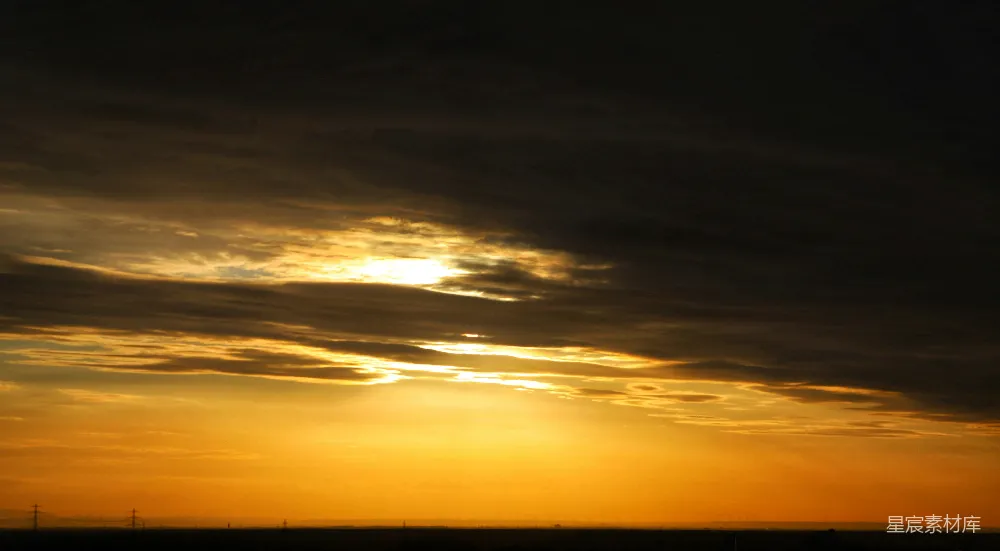 高清摄影 夕阳 云彩 自然风光 宁静 日落 夕阳下的云彩
