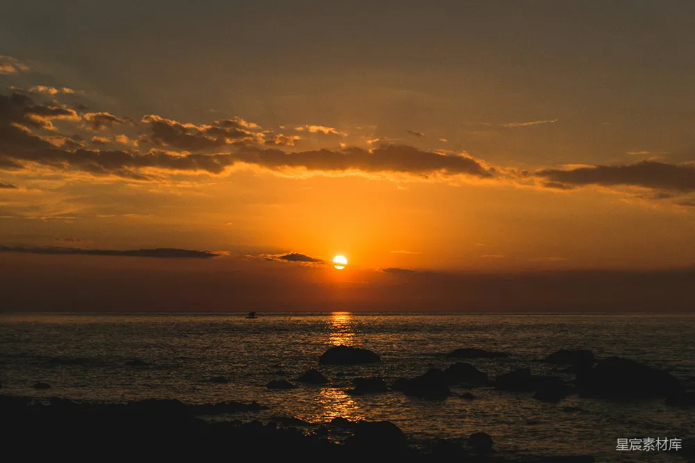 高清摄影 夕阳 海景 宁静 自然风光 浪漫 海天一色的夕阳