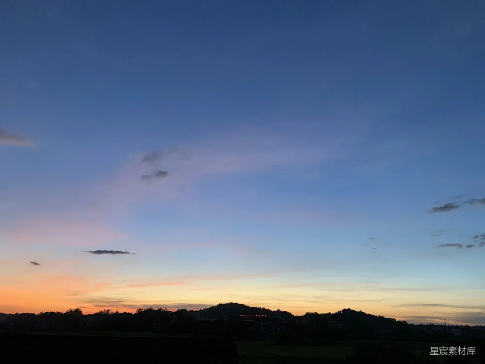 高清摄影 黄昏 宁静 天空 自然 乡村 黄昏的宁静天空