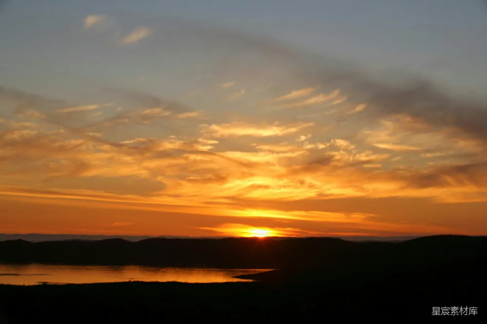 高清摄影 日落 湖景 宁静 自然风光 户外 夕阳下的宁静湖光