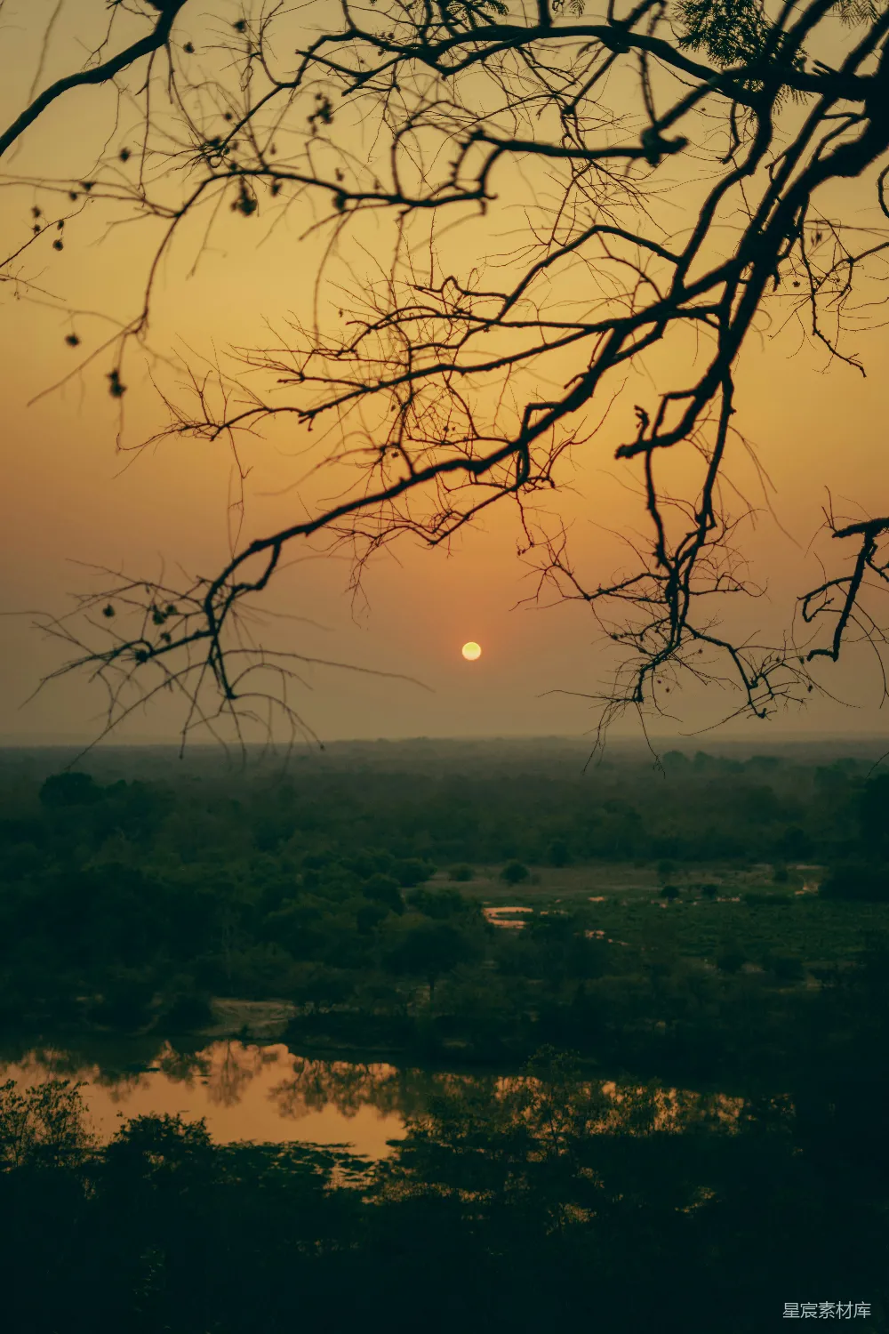 高清摄影 夕阳 湖景 宁静 自然 风景 夕阳下的宁静湖景