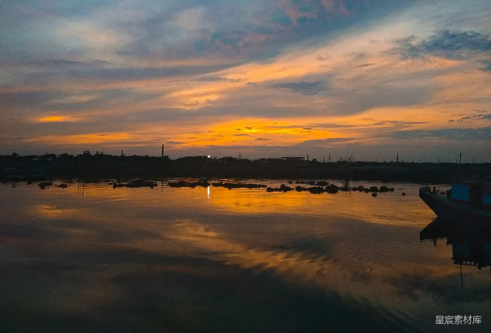高清摄影 夕阳 河流 宁静 自然 风景 夕阳下的宁静河流